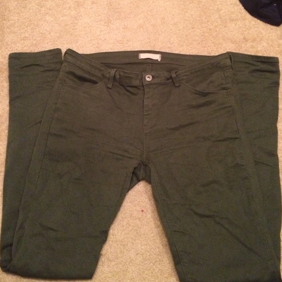 Uniqlo olive green skinny jean