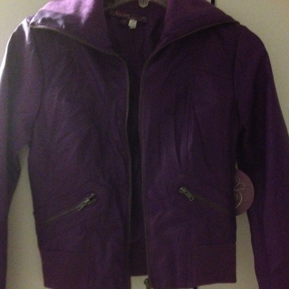 Ashley jacket - Picture 3 of 4