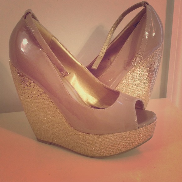 GLITTER WEDGE 💋🎀