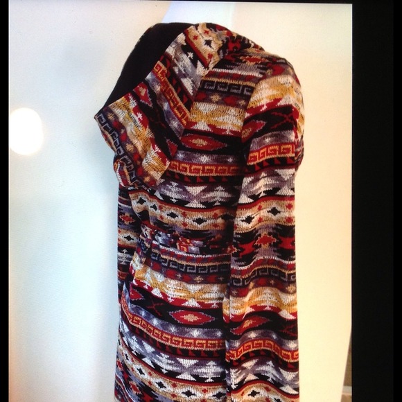 Long Aztec Cardigan - Picture 4 of 4