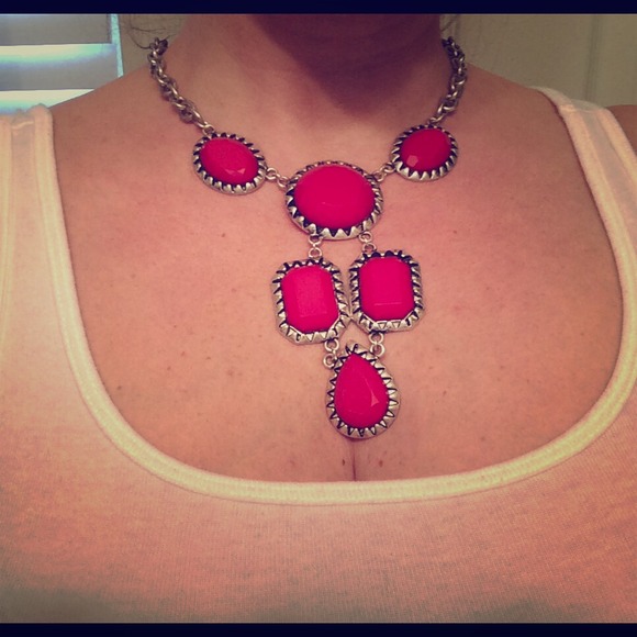 Red statement necklace...NWOT