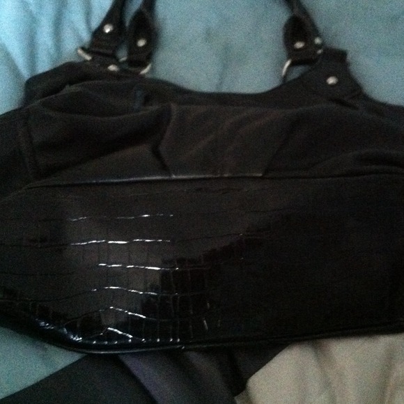 Handbag - Picture 3 of 4