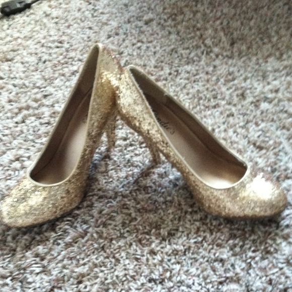 Gold candy shoes