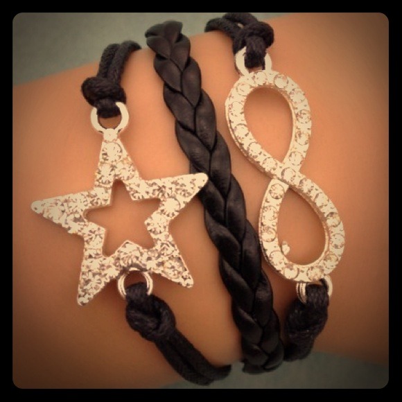 Jewelry - Bracelet bundle