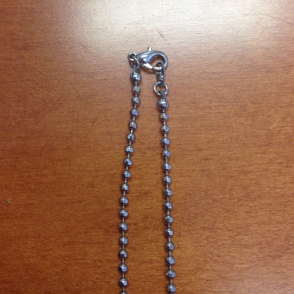 🚫SOLD🚫Cross necklace - Picture 4 of 4