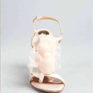 SOLD!BADGLEY MISCHKA NEW Pink Satin Chiffon  Pumps