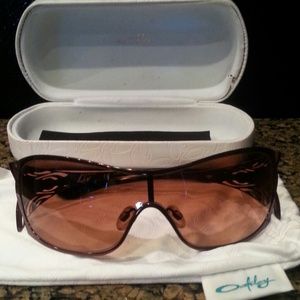 Oakley Liv sunglass