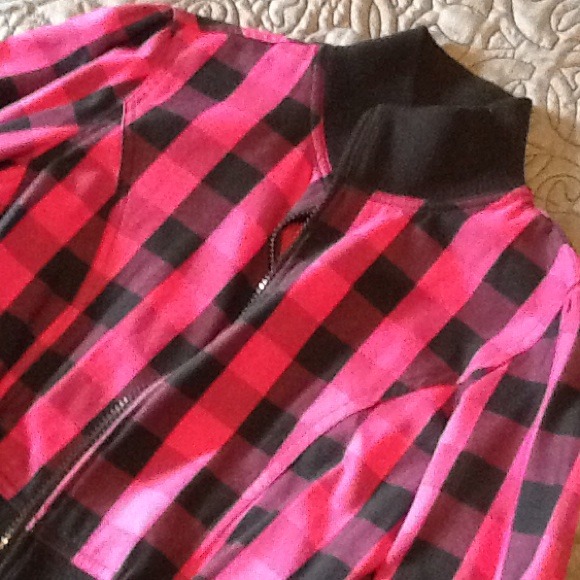 Jacket - Picture 3 of 4