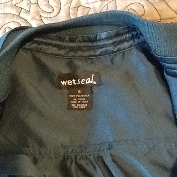 Jacket - Picture 3 of 4