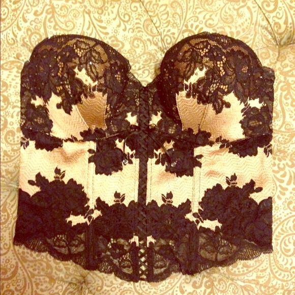 ❌Hold for @nai_15. Victorias Secret 34B bustier