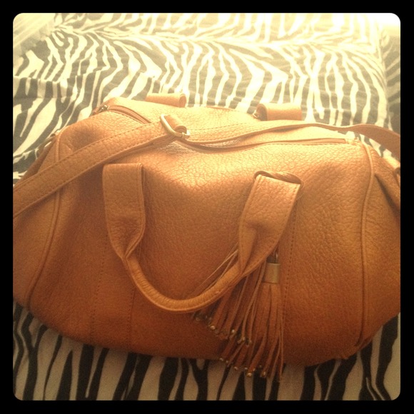 Shoe dazzle purse...