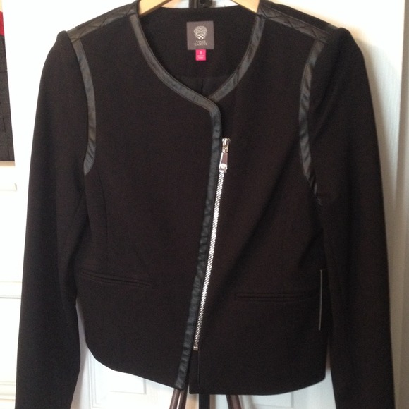 NWT Never worn VINCE CAMUTO blazer/jacket