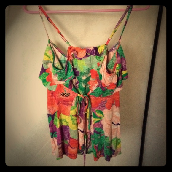 Adorable Spaghetti strap shirt, #hippi #rainbow#la