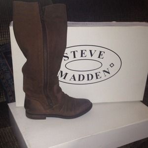 Steve Madden Linderr  brown Boot size 9