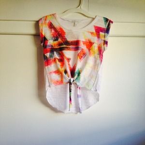 Geometric Tie-Front Crop Top