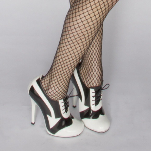 High heels - Picture 3 of 3