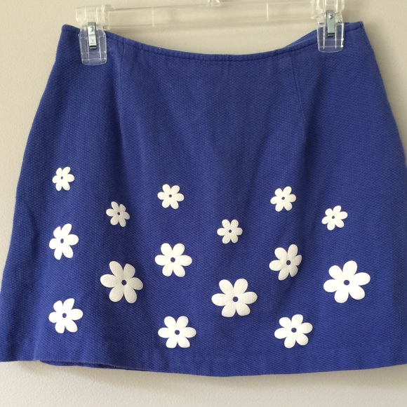Cute high waisted skirt