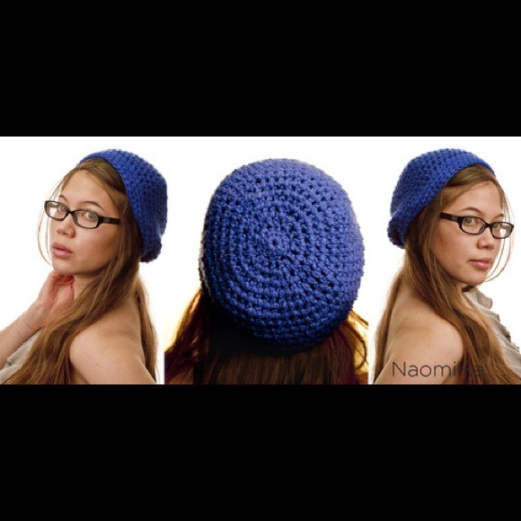 Blue crochet baret - Picture 1 of 3