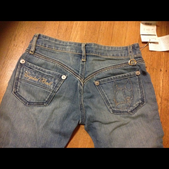 Hello kitty jeans - Picture 3 of 3