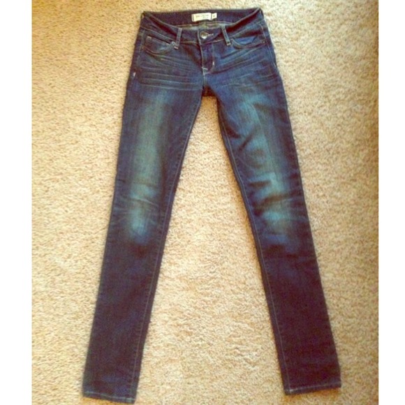 Bullhead Black denim skinnies