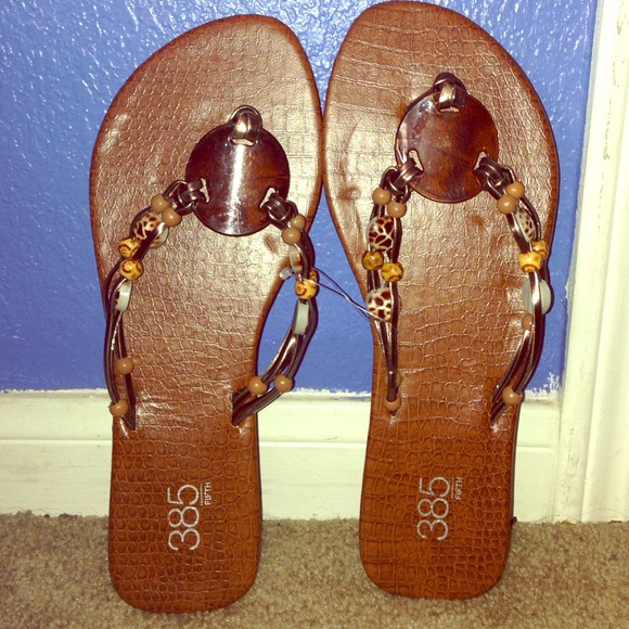 Brand new brown sandals with beads