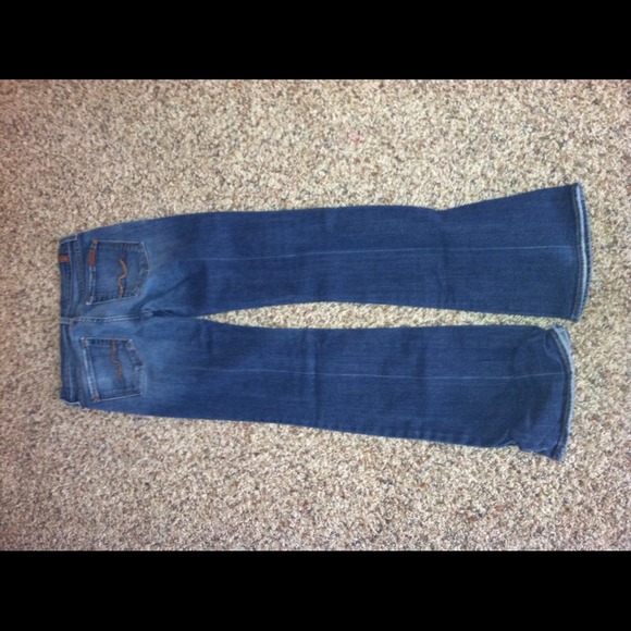 Jeans - Picture 2 of 4