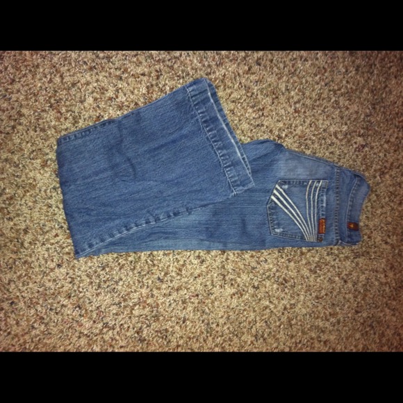 Jeans - Picture 3 of 4
