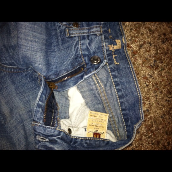 Jeans - Picture 4 of 4