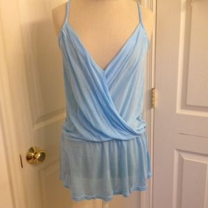 🚫SOLD🚫Beautiful Baby Blue Michael Stars top