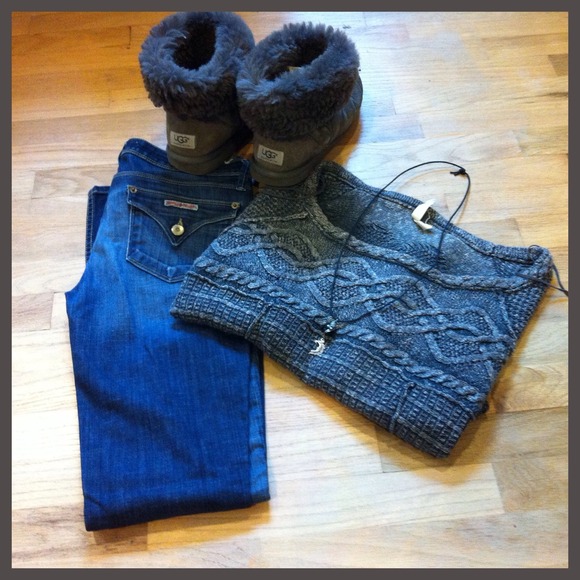 Straight Leg Hudson Jeans 💚