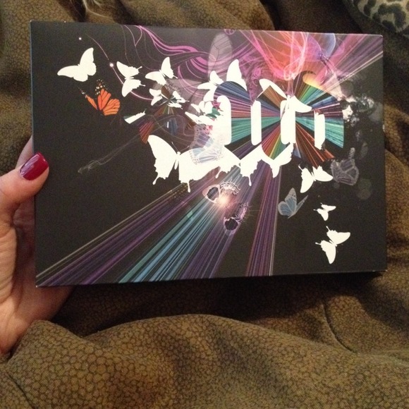 Urban Decay Book of Shadows Vol IV