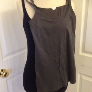 🚫Bundled🚫2 for 1 J Crew layering tanks!