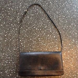 ❌Traded❌Authentic Louis Vuitton Honfleur clutch