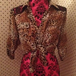 Cheetah top with lace