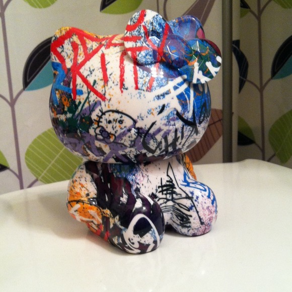 LIMITED EDITION Hello Kitty Makeup Brush Set