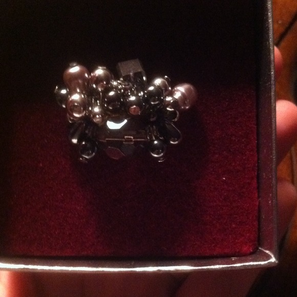 PREMIER DESIGNS - Picture 2 of 3