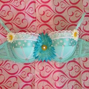 Baby blue rave bra with daisies and lace