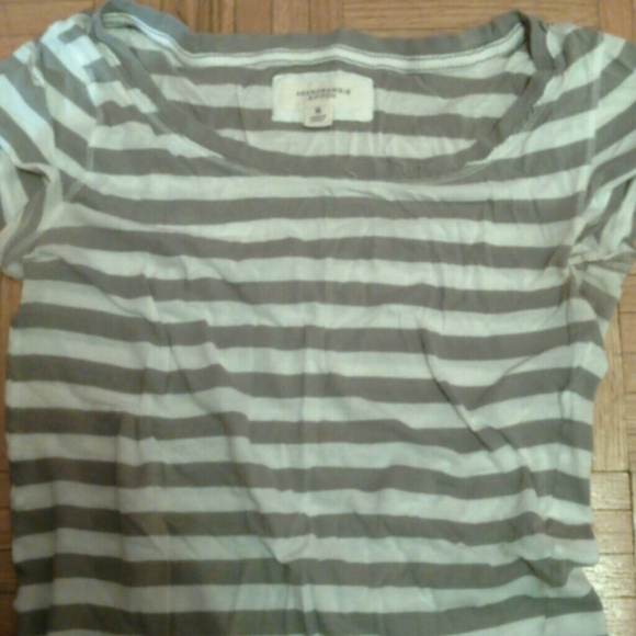Abercrombie stripped tee
