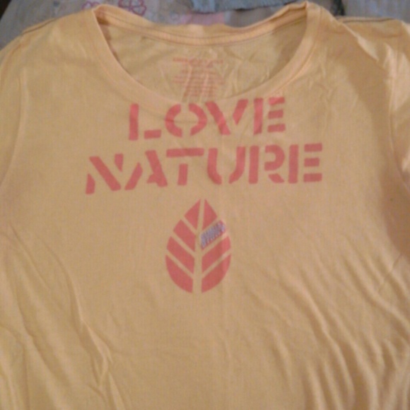 American Eagle Outfitters tee
