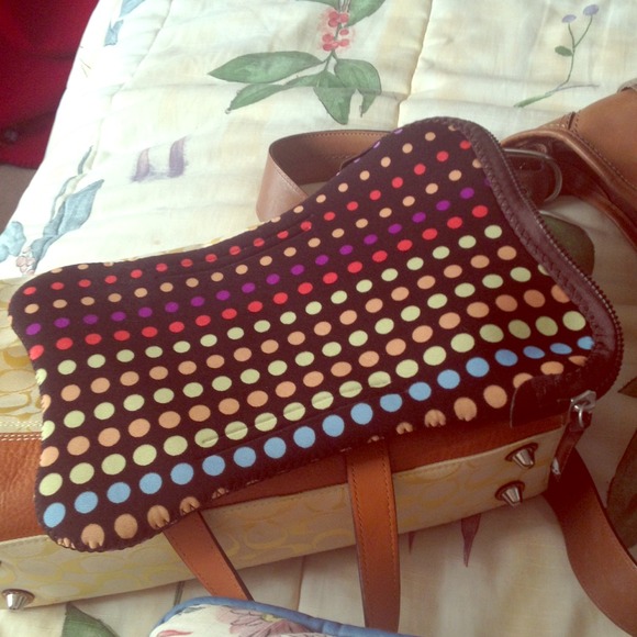 Laptop sleeve