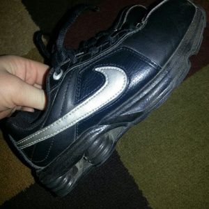 Nike shox youth