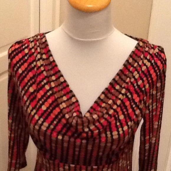 Polka Dot ( COW-NECK-LINE) top with 3/4 " Sleeves - Picture 3 of 4