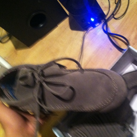 Just taking up closet space, only wore once - Picture 3 of 3