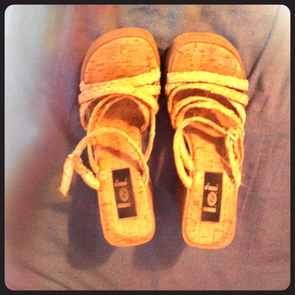 LEI Adorable Cork Shoes