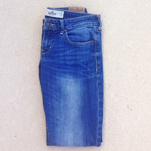 Hollister Super Skinny Jeans