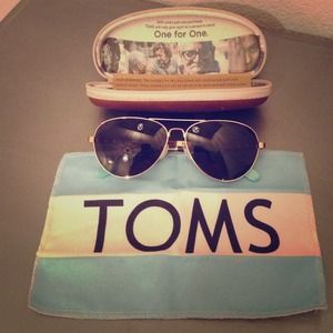 TOMS sunglasses