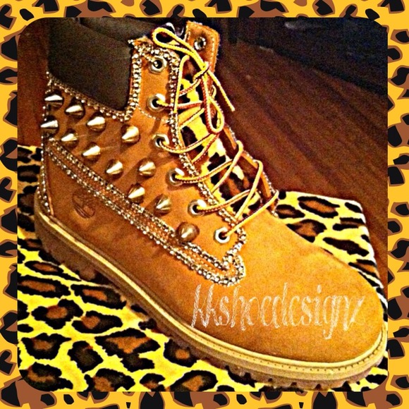 Custom timberlands