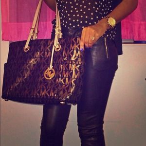 Michael Kors jet set Logo item Tote 👜💁