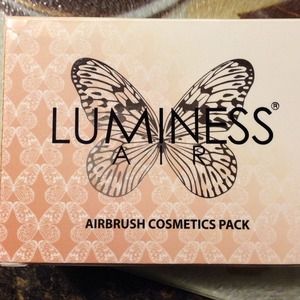 Airbrush makeup !!!!