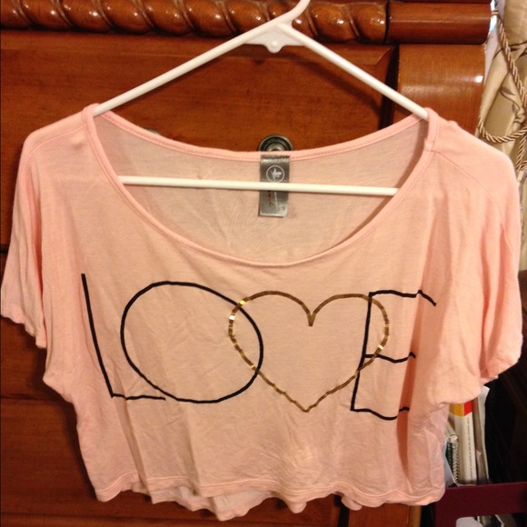 Peach crop top (off shoulder) - Picture 1 of 1